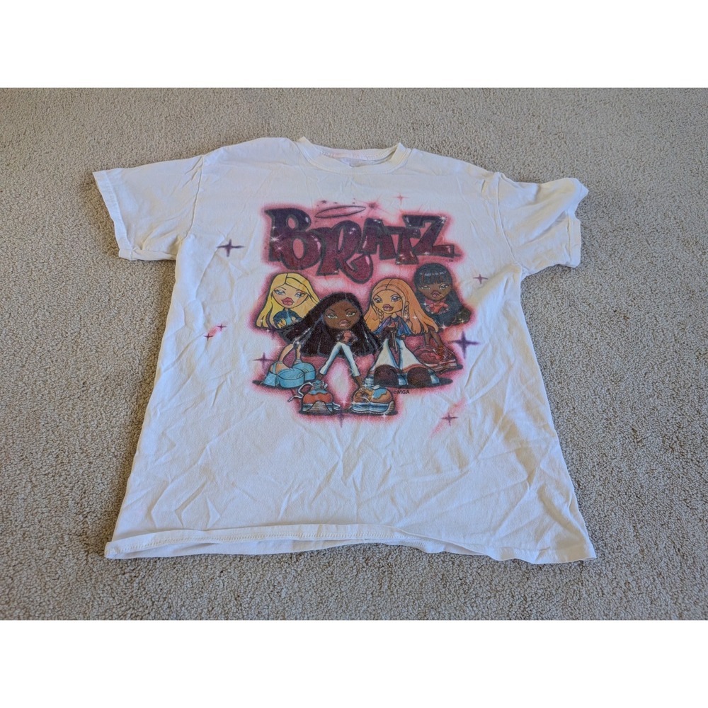 Bratz Dolls Graphic Graffiti T-Shirt Women Small White Short Sleeve Tee